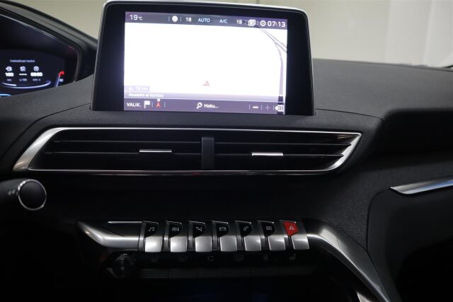 PEUGEOT 3008 2019 Allure PureTech 130