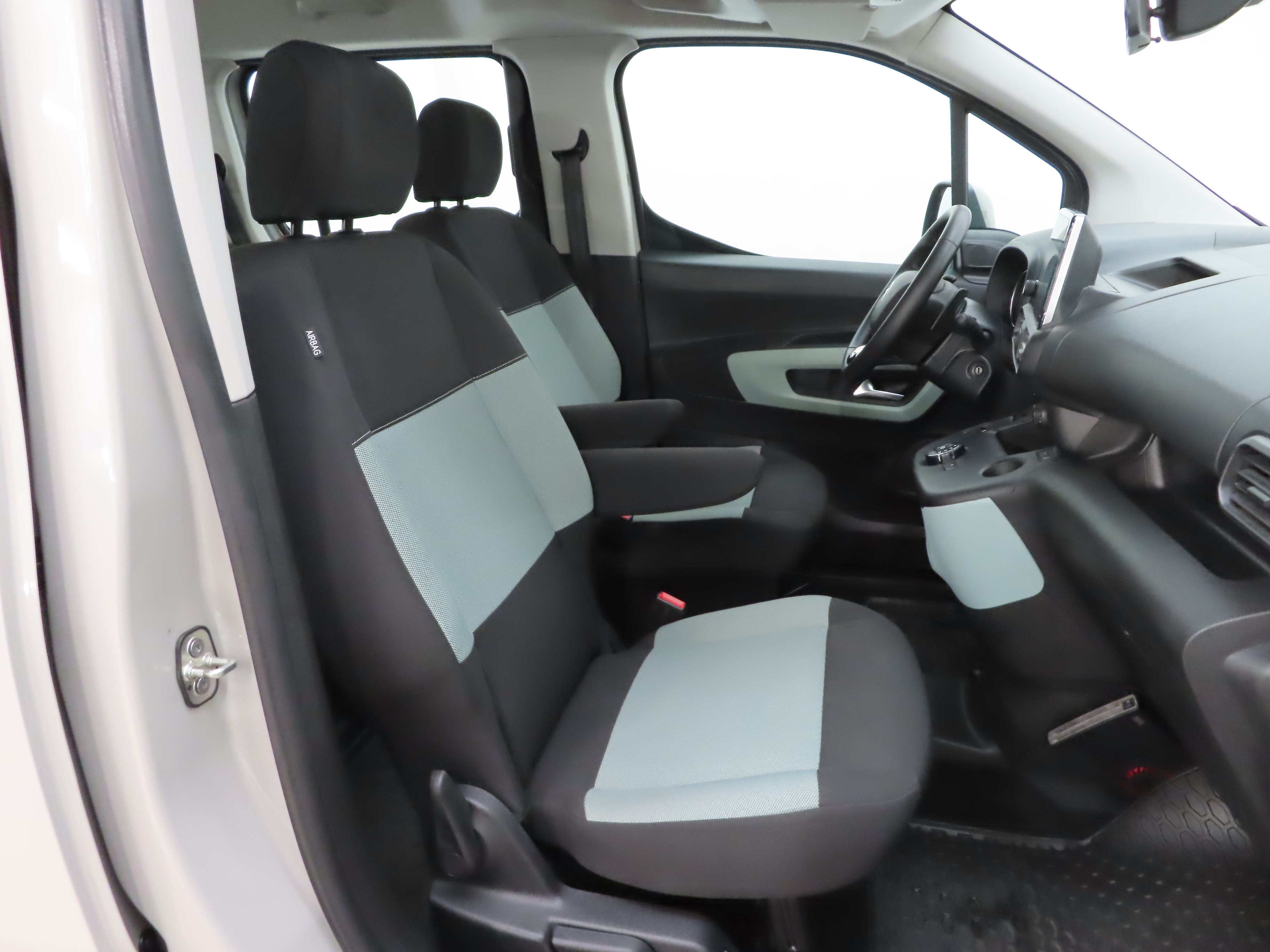 Citroen Berlingo 2019, photo 5/9