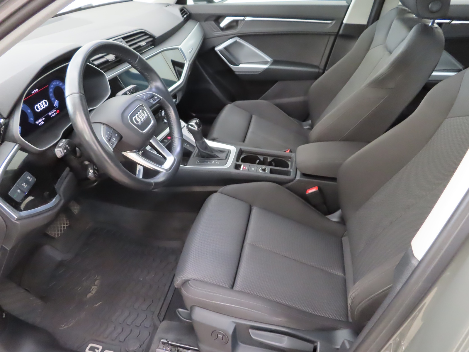 Audi Q3 2020, kuva 7/12
