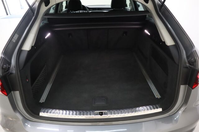 Audi A6 2019 Avant Business 2.0 TFSI MHEV quattro S tronic