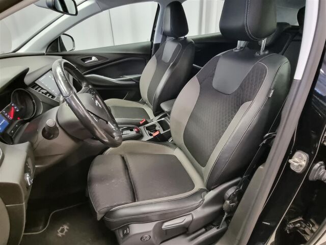 OPEL Grandland X 2019 Innovation Plus 180 Turbo A / Koukku / Navi / P-Kamera