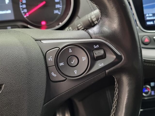 OPEL Grandland X 2019 Innovation Plus 180 Turbo A / Koukku / Navi / P-Kamera