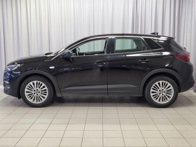OPEL Grandland X 2019 Innovation Plus 180 Turbo A / Koukku / Navi / P-Kamera