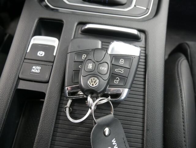 VOLKSWAGEN Passat 2016 Variant GTE Plug-In Hybrid 160 kW (218 hv) DSG-automaatti