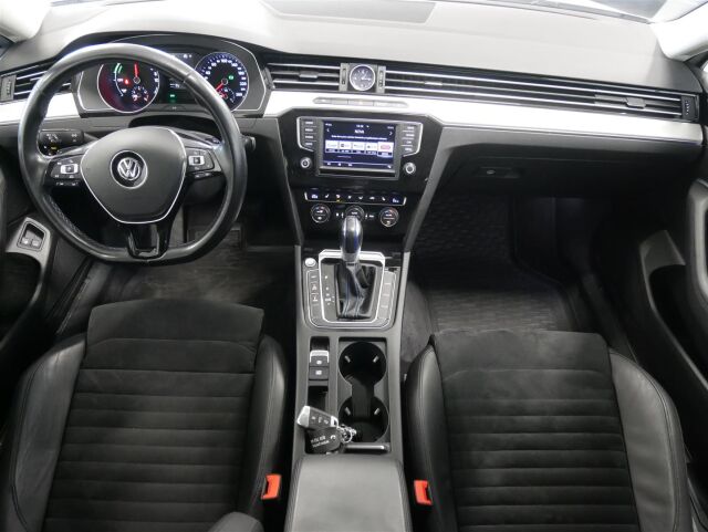 VOLKSWAGEN Passat 2016 Variant GTE Plug-In Hybrid 160 kW (218 hv) DSG-automaatti