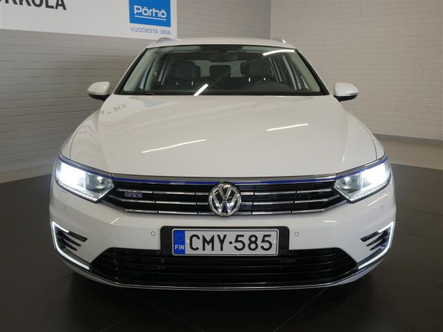 VOLKSWAGEN Passat 2016 Variant GTE Plug-In Hybrid 160 kW (218 hv) DSG-automaatti