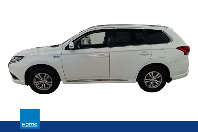 MITSUBISHI Outlander 2016 2,0 MIVEC Intense CVT 4WD 5P