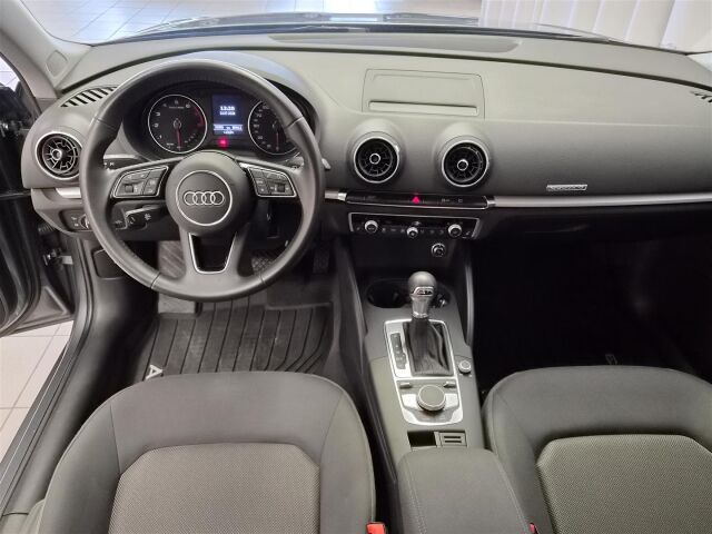AUDI A3 2019 Sportback Pro Business 40 TFSI 140 kW quattro S tronic