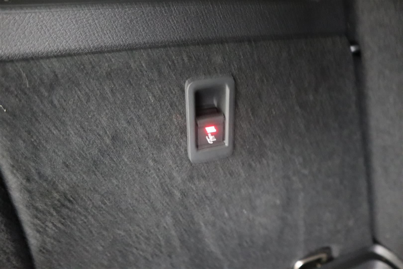 Audi A3 2019, kuva 7/21