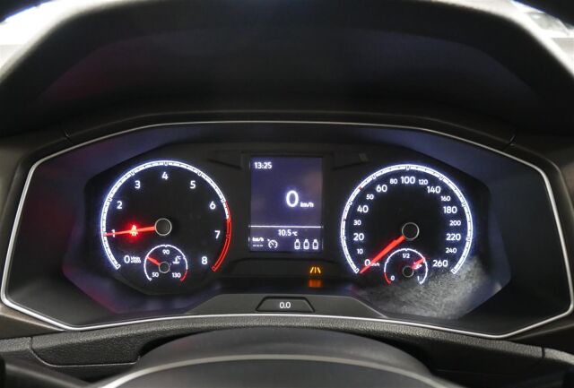 VOLKSWAGEN T-Roc 2019 Style 1,5 TSI EVO 110 kW (150 hv) Vähän ajettu, Remmi vaihdettu 9/2025