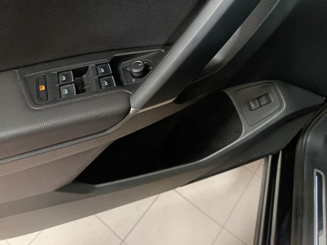 VOLKSWAGEN Tiguan Allspace 2019 Highline 2,0 TDI SCR 110 kW (150 hv) 4MOTION DSG-automaatti