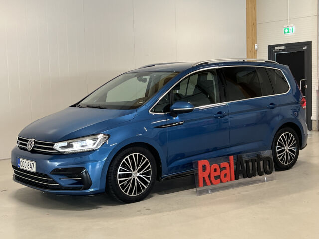 VOLKSWAGEN TOURAN 2020 2,0 TDI R-Line 110 kW DSG *7Hlö *Caribbean Blue *Ratinlämmitys *ACC *Discover Pro *Avaimeton kulku *