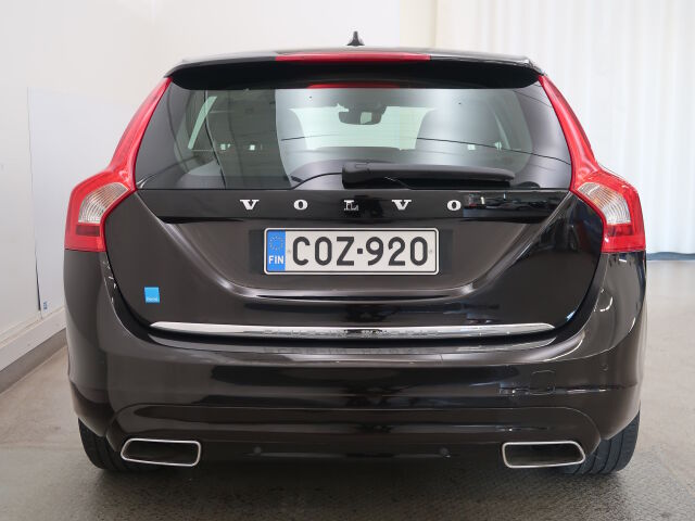 Volvo V60 2015 D6 AWD Summum plug in hybrid aut