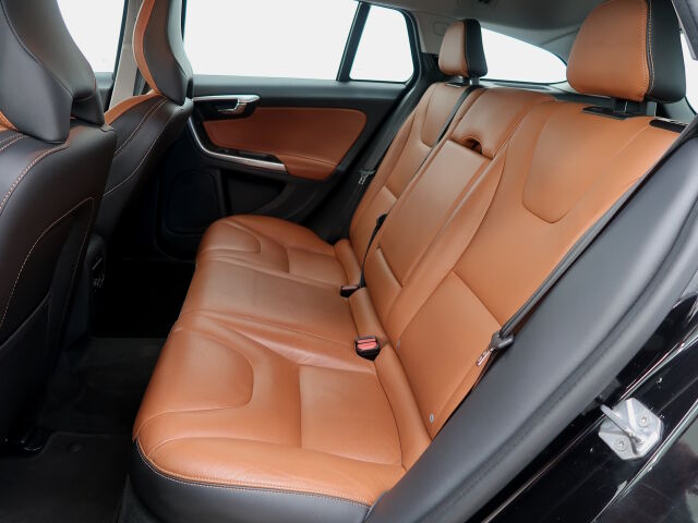 Volvo V60 2015 D6 AWD Summum plug in hybrid aut