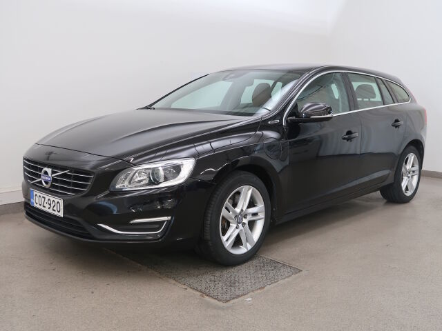 Volvo V60 2015 D6 AWD Summum plug in hybrid aut