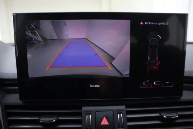 AUDI Q5 2021 55 TFSI e quattro S tronic Electrified Edition