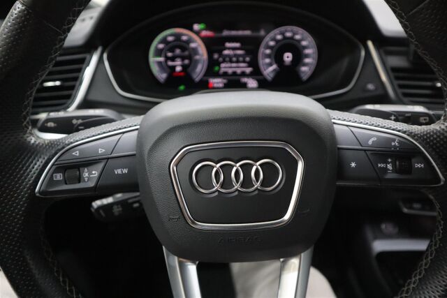 AUDI Q5 2021 55 TFSI e quattro S tronic Electrified Edition
