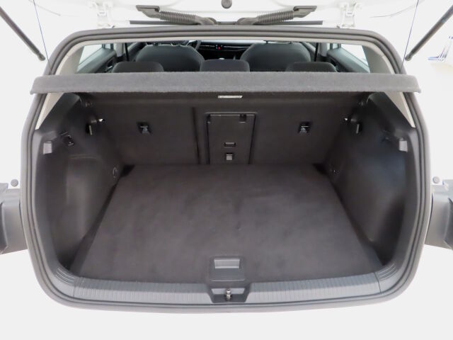 Volkswagen Golf 2021 1,0 TSI 81 kW SIS. ALV