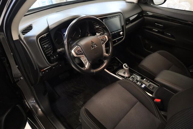 MITSUBISHI Outlander PHEV 2021 Active 4WD 5P