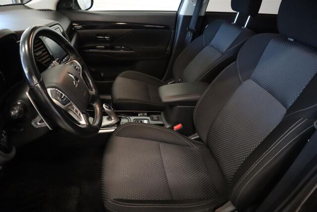 MITSUBISHI Outlander PHEV 2021 Active 4WD 5P