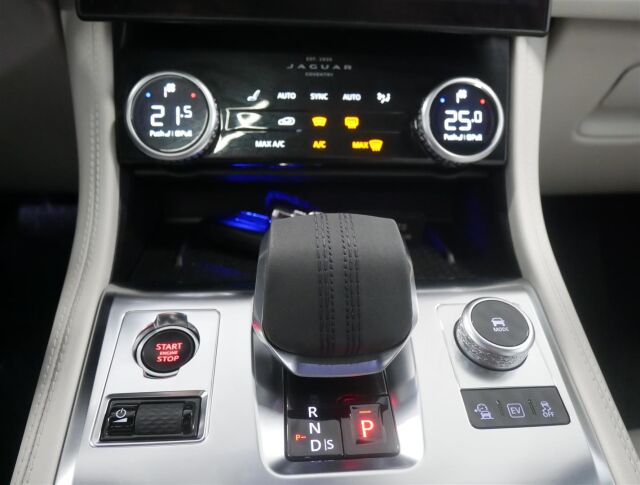 JAGUAR F-PACE 2021 P400e Plug-in Hybrid R-Dynamic S