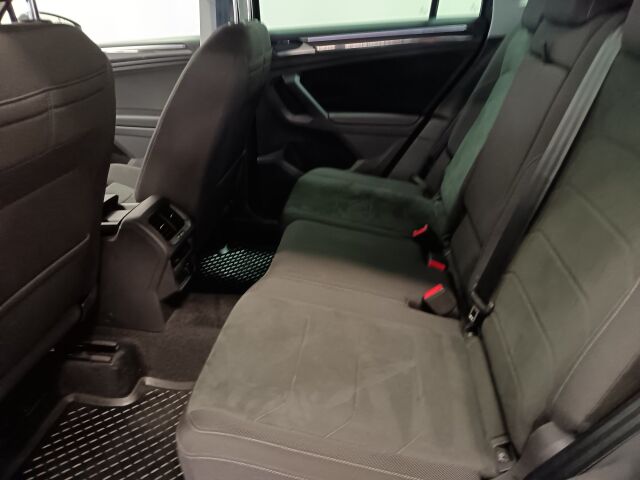 VOLKSWAGEN Tiguan 2021 Style eHybrid 180 kW DSG-auto. **HIENO PLUGARI KORKIALLA MAAVARALLA JA MAUSTEITA ON**