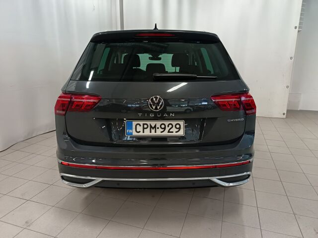 VOLKSWAGEN Tiguan 2021 Style eHybrid 180 kW DSG-auto. **HIENO PLUGARI KORKIALLA MAAVARALLA JA MAUSTEITA ON**