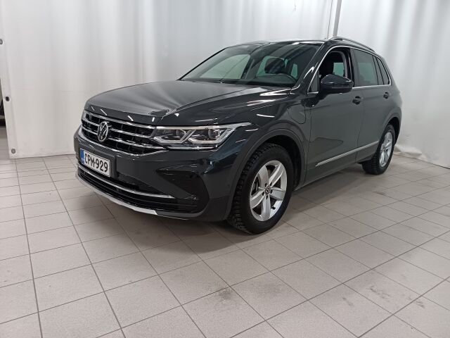 VOLKSWAGEN Tiguan 2021 Style eHybrid 180 kW DSG-auto. **HIENO PLUGARI KORKIALLA MAAVARALLA JA MAUSTEITA ON**