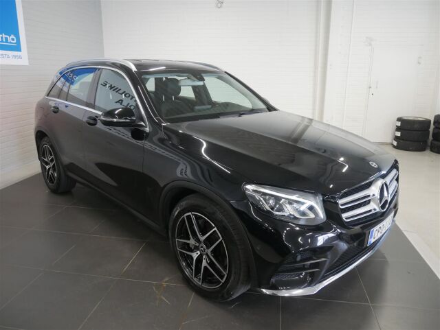 MERCEDES-BENZ GLC 2017 220 d 4Matic A Premium Business AMG
