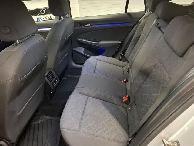 VOLKSWAGEN Golf 2021 Variant 1,5 eTSI 96 kW (MHEV) DSG-automaatti, 1-omisteinen, webasto, sähköluukku, ledit!