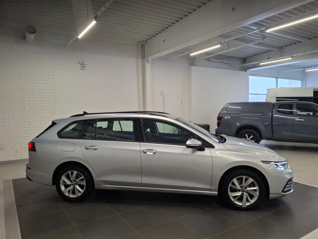 VOLKSWAGEN Golf 2021 Variant 1,5 eTSI 96 kW (MHEV) DSG-automaatti, 1-omisteinen, webasto, sähköluukku, ledit!