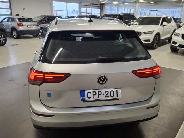 VOLKSWAGEN Golf 2021 Variant 1,5 eTSI 96 kW (MHEV) DSG-automaatti, 1-omisteinen, webasto, sähköluukku, ledit!