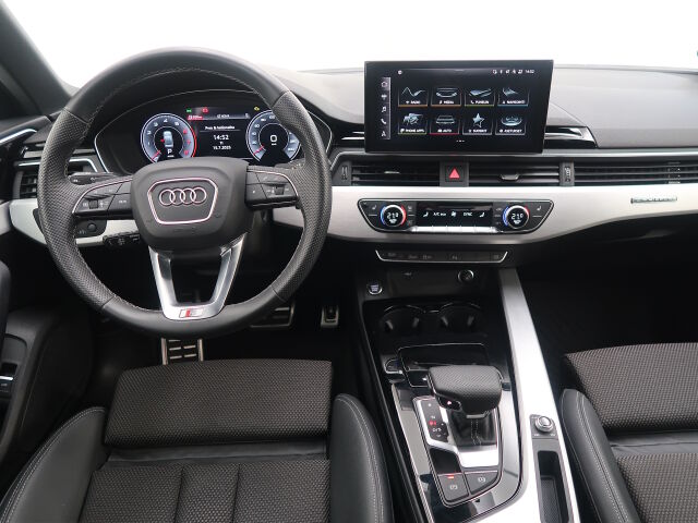 Audi A4 2022 Sedan Business Advanced 40 TFSI 150kW MHEV quattro S tronic
