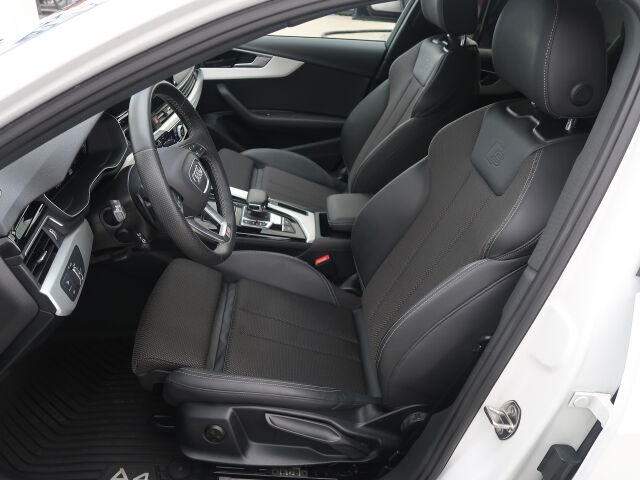 Audi A4 2022 Sedan Business Advanced 40 TFSI 150kW MHEV quattro S tronic