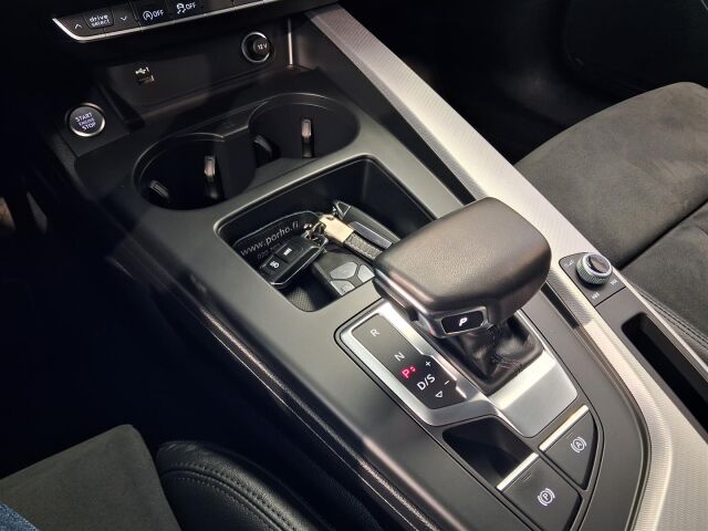 Audi A4 2022 Sedan Business 40 TFSI 150 kW MHEV quattro S tronic