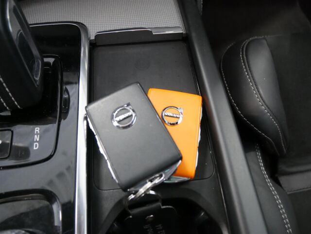 VOLVO XC90 2022 T8 AWD Long Range High Performance R-Design aut