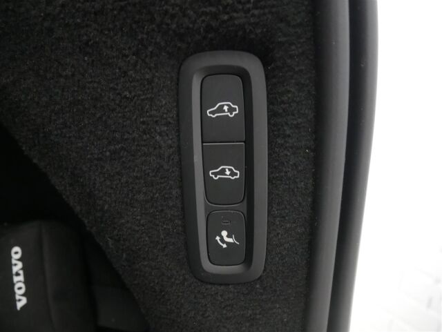 VOLVO XC90 2022 T8 AWD Long Range High Performance R-Design aut