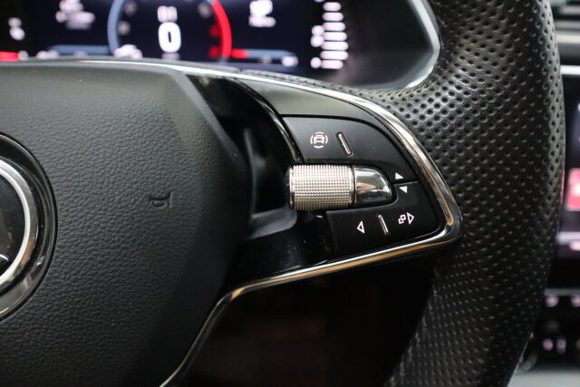 Skoda Superb 2022 Combi 1.4 TSI PHEV Ambition iV BusinessLine DSG Autom.