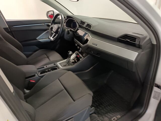 AUDI Q3 2022 Progress 35 TDI 110kW quattro S tronic