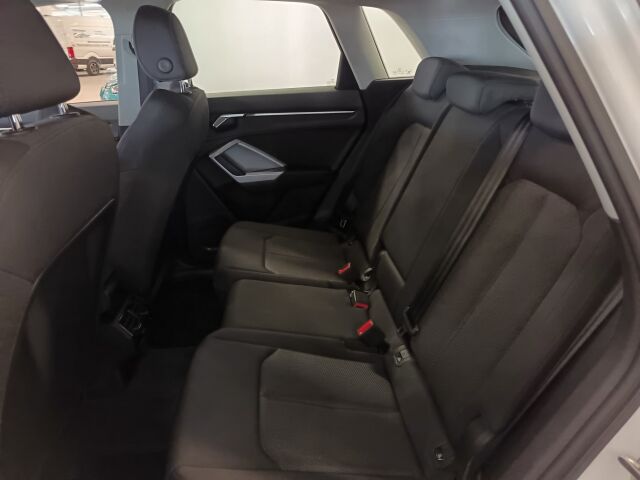 Audi Q3 2022 Progress 35 TDI 110kW quattro S tronic**TODELLA NÄPPÄRÄ NELIVETO**