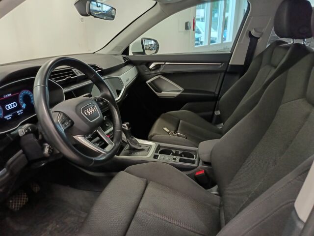 AUDI Q3 2022 Progress 35 TDI 110kW quattro S tronic