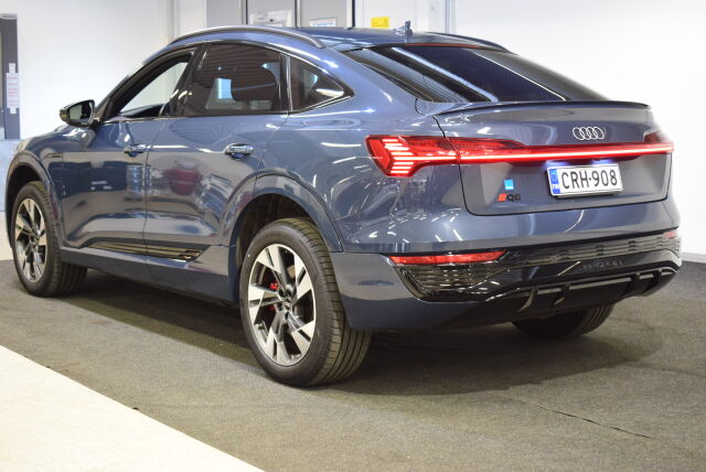 Audi Q8 e-tron 2023 Sportback 50 S line Launch Edition. Erinomaisella varustuksella.