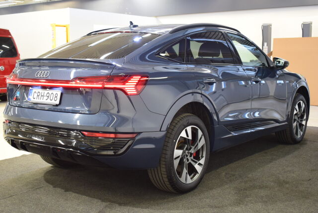 Audi Q8 e-tron 2023 Sportback 50 S line Launch Edition. Erinomaisella varustuksella.