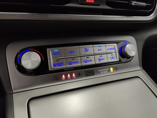 HYUNDAI KONA 2023 electric 64 kWh 204 hv Style