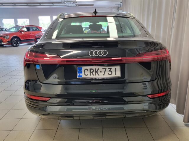 AUDI Q8 e-tron 2023 Sportback 55 quattro Progress * Peruutuskamera, Navigointijärjestelmä, virtuaalinen mittaristo *