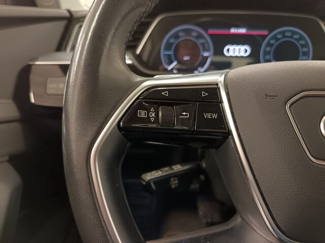 AUDI Q8 e-tron 2023 Sportback 55 quattro Progress