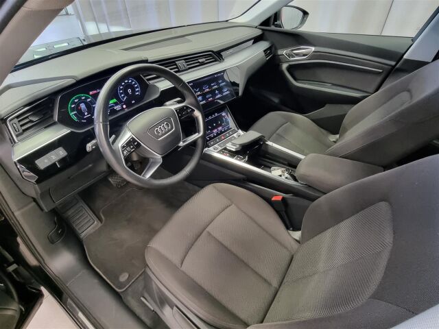 AUDI Q8 e-tron 2023 Sportback 55 quattro Progress * Peruutuskamera, Navigointijärjestelmä, virtuaalinen mittaristo *