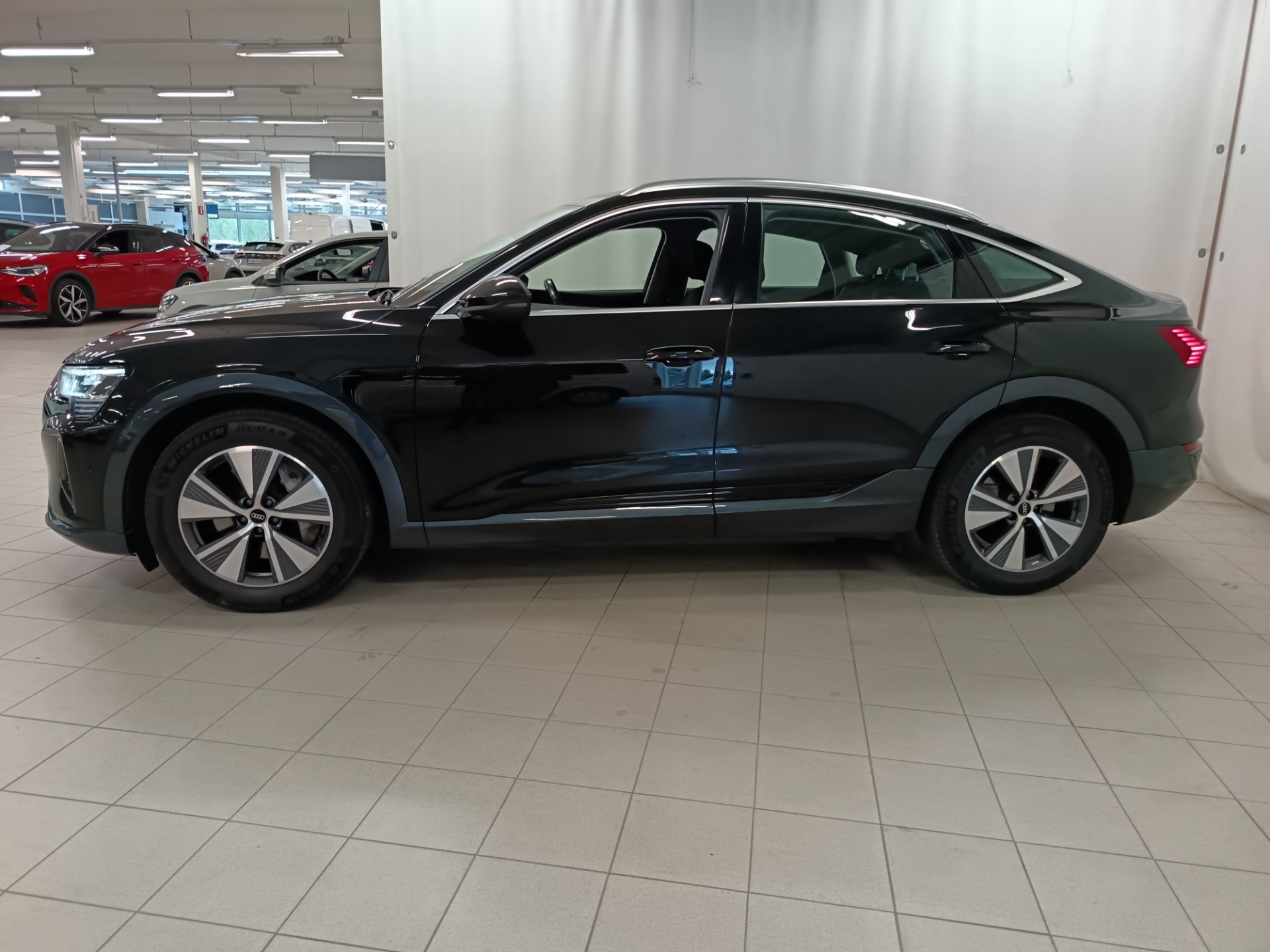 Audi Q8 e-tron 2023, kuva 2/28