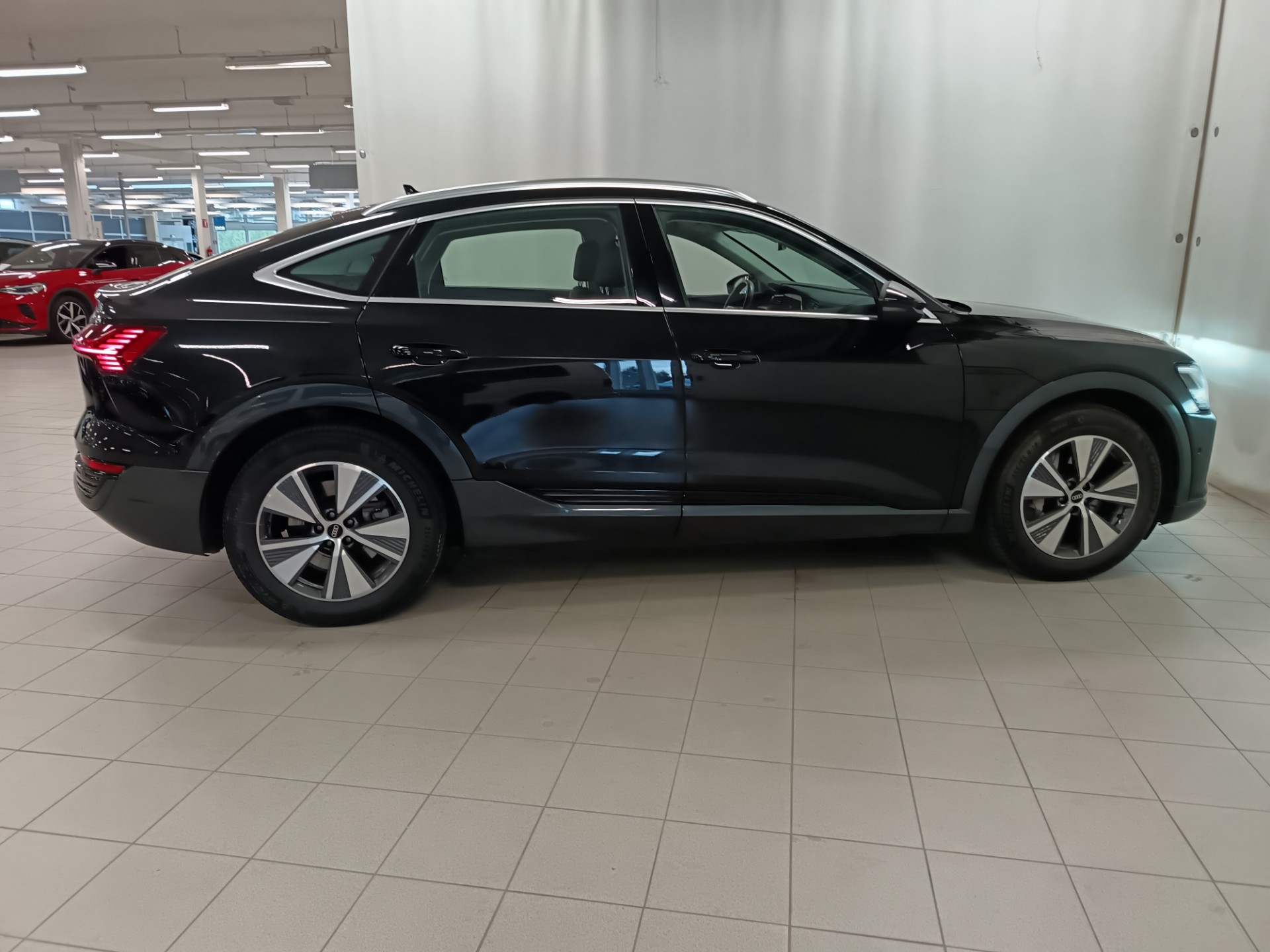 Audi Q8 e-tron 2023, kuva 7/28