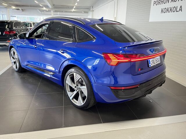 AUDI Q8 e-tron 2024 Sportback 50 quattro Progress S line, 1-omisteinen vähän ajettu löytö!